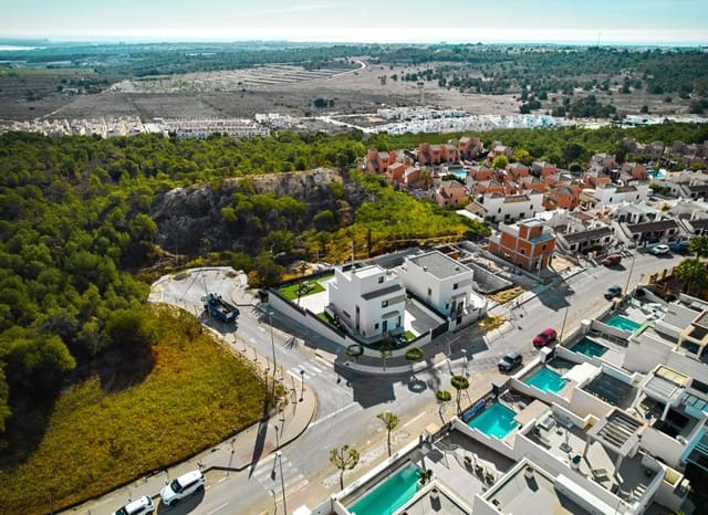 Chalet de 3 habitaciones en San Miguel de Salinas en venta - 649.000 € (Ref: 9368391)