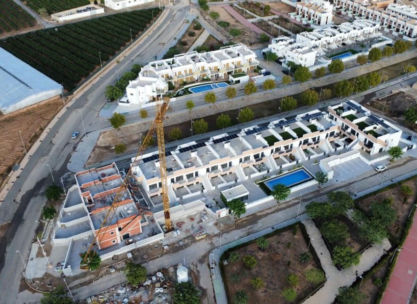 3 quarto Apartamento para venda em Pilar de la Horadada com piscina - 285 000 € (Ref: 9368393)