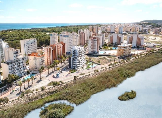2 makuuhuone Huoneisto myytävänä paikassa Puerto Deportivo, Guardamar del Segura mukana uima-altaan - 449 000 € (Ref: 9368397)