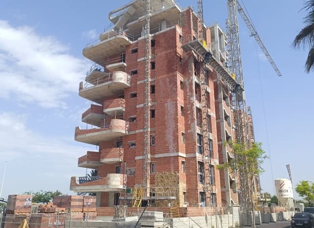 2 makuuhuone Huoneisto myytävänä paikassa Puerto Deportivo, Guardamar del Segura mukana uima-altaan - 449 000 € (Ref: 9368397)