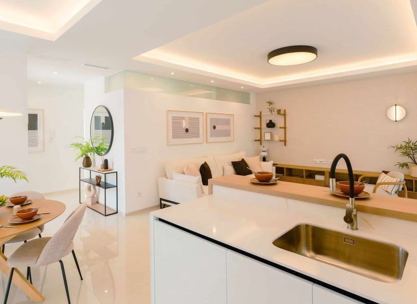 2 bedroom Apartment for sale in Rojales with pool - € 321,000 (Ref: 9368421)