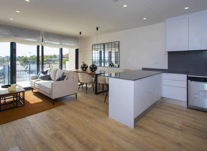 3 quarto Casa em Banda para venda em Monforte del Cid com piscina - 330 000 € (Ref: 9368433)