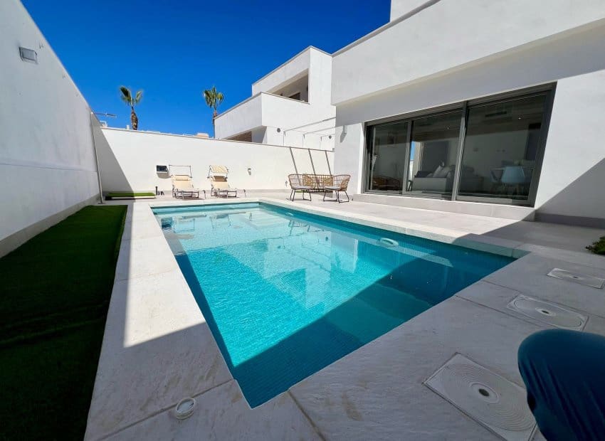 3 bedroom Townhouse for sale in Orihuela Costa - € 449,900 (Ref: 9368518)