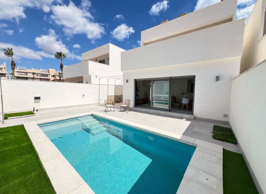 3 bedroom Townhouse for sale in Orihuela Costa - € 449,900 (Ref: 9368518)