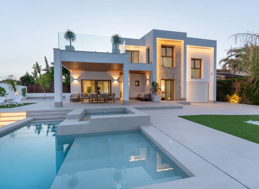 4 slaapkamer Villa te koop in Orihuela Costa met zwembad - € 1.350.000 (Ref: 9368519)