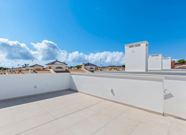 3 soveværelse Villa til salg i Mil Palmeras, Pilar de la Horadada - € 539.900 (Ref: 9368528)