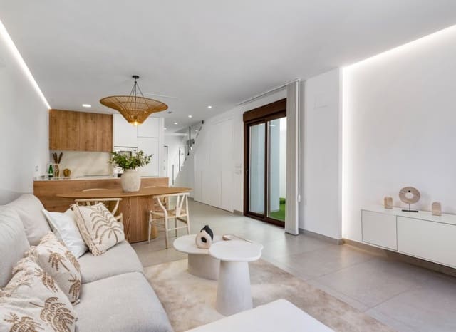 Chalet de 3 habitaciones en Mil Palmeras, Pilar de la Horadada en venta con piscina - 539.900 € (Ref: 9368528)