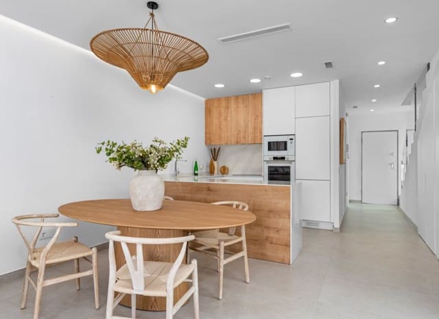 Chalet de 3 habitaciones en Mil Palmeras, Pilar de la Horadada en venta con piscina - 539.900 € (Ref: 9368528)