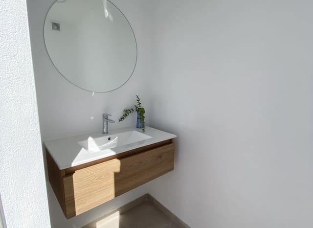 Apartamento de 3 habitaciones en Pilar de la Horadada ciudad, Pilar de la Horadada en venta con piscina - 334.900 € (Ref: 9368537)