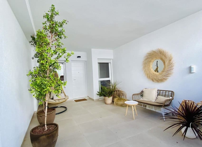 Apartamento de 3 habitaciones en Pilar de la Horadada en venta con piscina - 334.900 € (Ref: 9368537)