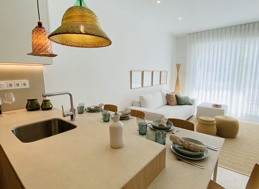 Apartamento de 3 habitaciones en Pilar de la Horadada en venta con piscina - 334.900 € (Ref: 9368537)