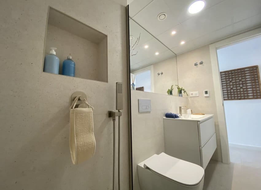 Apartamento de 3 habitaciones en Pilar de la Horadada en venta con piscina - 334.900 € (Ref: 9368537)