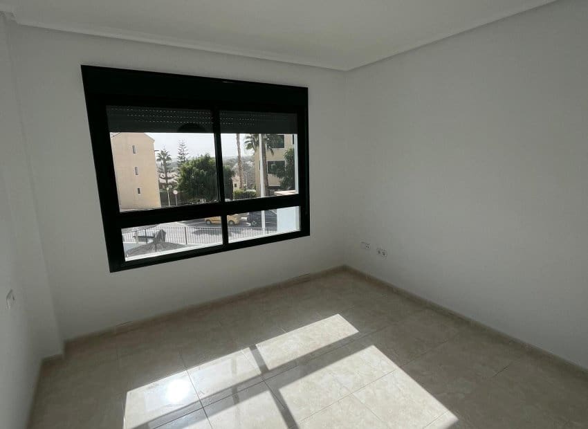 2 slaapkamer Appartement te koop in Orihuela Costa met zwembad - € 212.350 (Ref: 9368614)