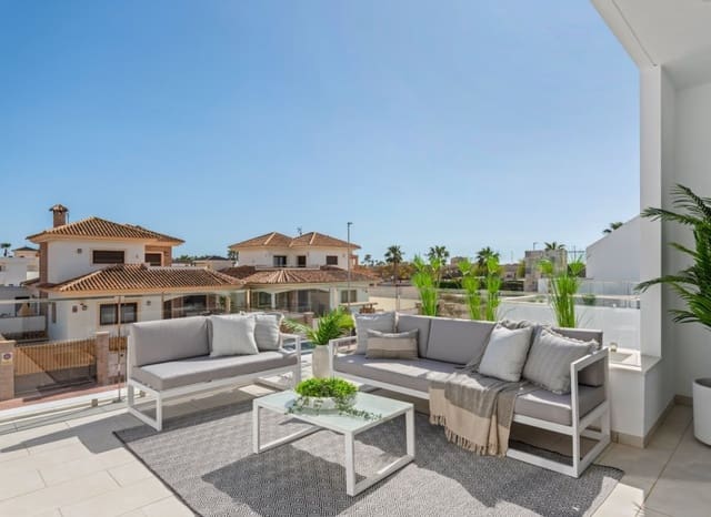 3 soveværelse Villa til salg i Centro, Los Alcázares - € 544.841 (Ref: 9368714)