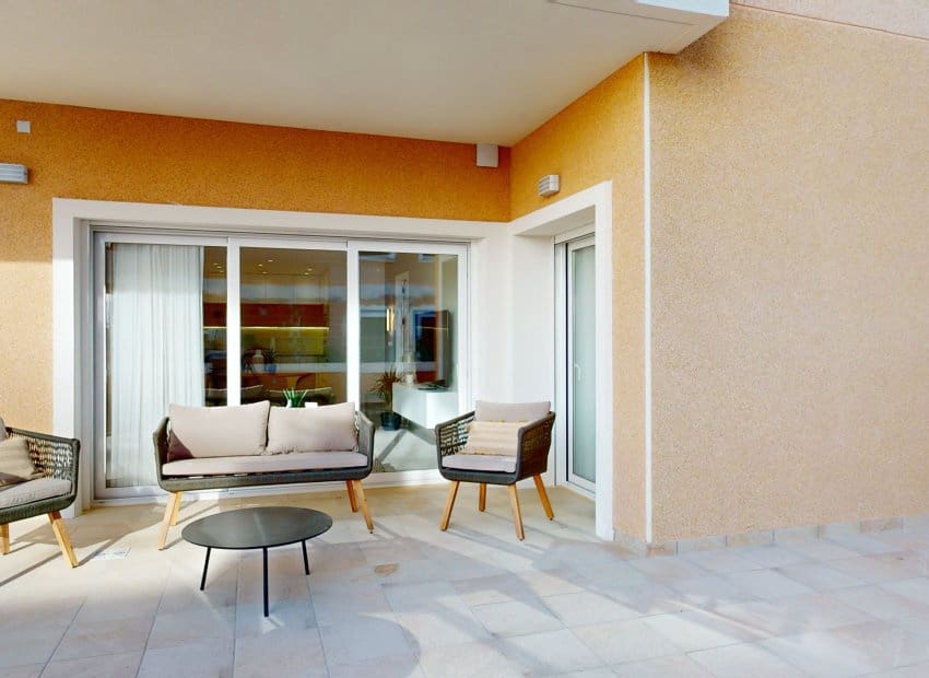 3 Zimmer Penthouse zu verkaufen in Guardamar del Segura mit Pool - 364.900 € (Ref: 9368790)