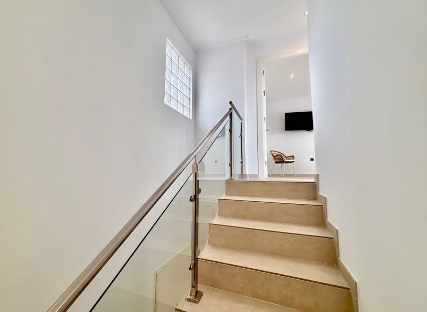 3 bedroom Villa for sale in Benijofar - € 429,500 (Ref: 9368792)