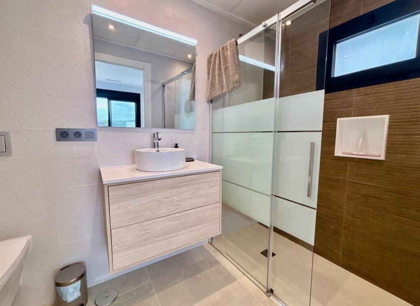 3 bedroom Villa for sale in Benijofar - € 429,500 (Ref: 9368792)