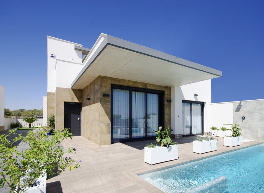 4 Zimmer Villa zu verkaufen in San Miguel de Salinas mit Pool - 630.000 € (Ref: 9368827)