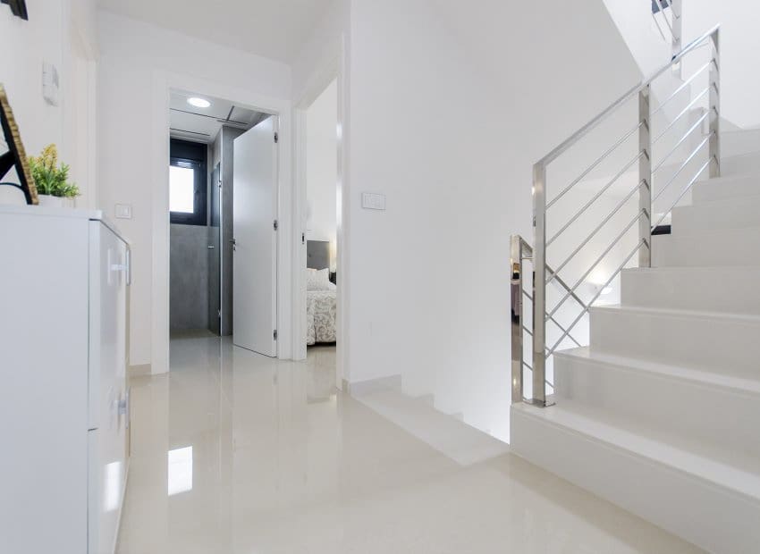 3 slaapkamer Villa te koop in San Miguel de Salinas met zwembad - € 630.000 (Ref: 9368828)