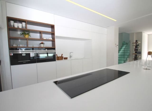 4 soveværelse Villa til salg i San Miguel de Salinas med swimmingpool - € 630.000 (Ref: 9368831)