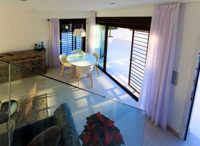 4 chambre Maison de Ville à vendre à Pilar de la Horadada ciudad, Pilar de la Horadada avec piscine - 344 900 € (Ref: 9368858)