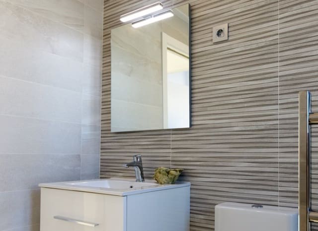 4 chambre Maison de Ville à vendre à Pilar de la Horadada ciudad, Pilar de la Horadada avec piscine - 344 900 € (Ref: 9368858)