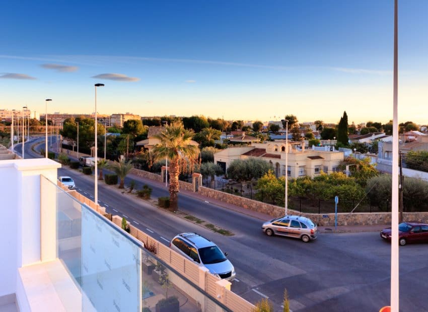 3 bedroom Townhouse for sale in Pilar de la Horadada with pool - € 354,900 (Ref: 9368861)