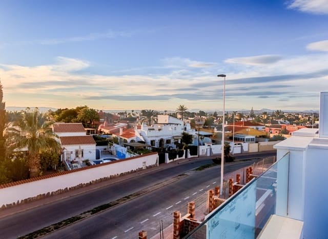 3 makuuhuone Omakotitalo myytävänä paikassa Pilar de la Horadada ciudad, Pilar de la Horadada mukana uima-altaan - 354 900 € (Ref: 9368861)