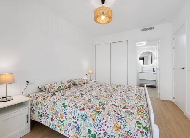 2 soveværelse Lejlighed til salg i Villamartin, Orihuela med swimmingpool garage - € 325.000 (Ref: 9369069)