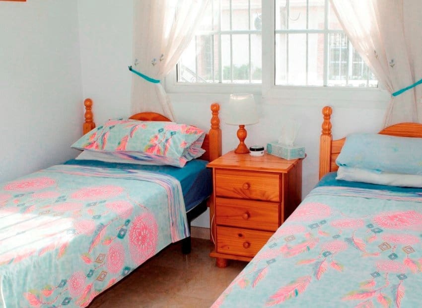 2 bedroom Bungalow for sale in Orihuela Costa with pool garage - € 179,900 (Ref: 9369272)