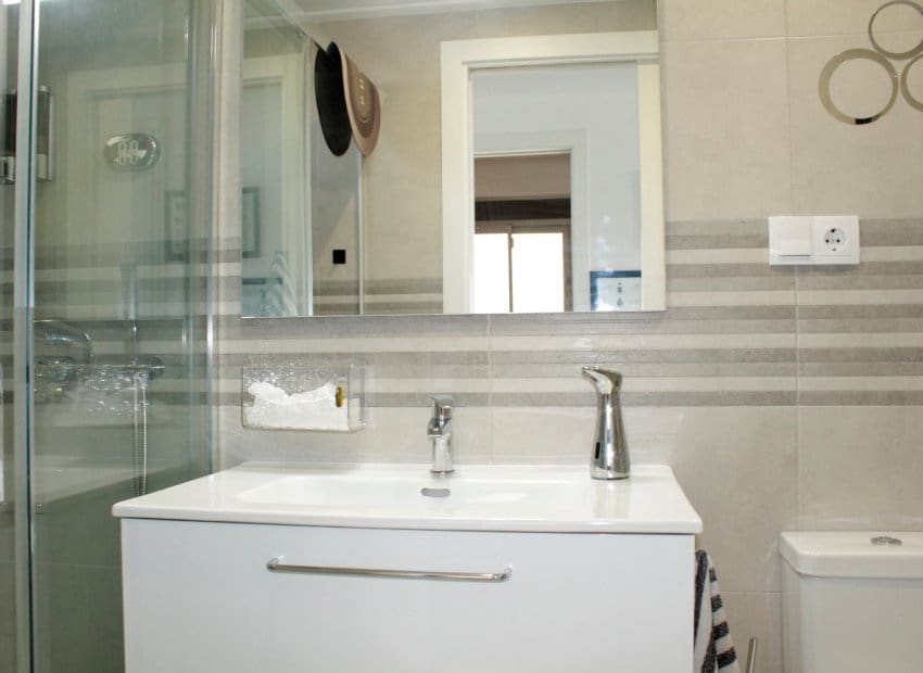 2 sypialnia Apartament na sprzedaż w Los Dolses z basenem garażem - 332 000 € (Ref: 9372236)