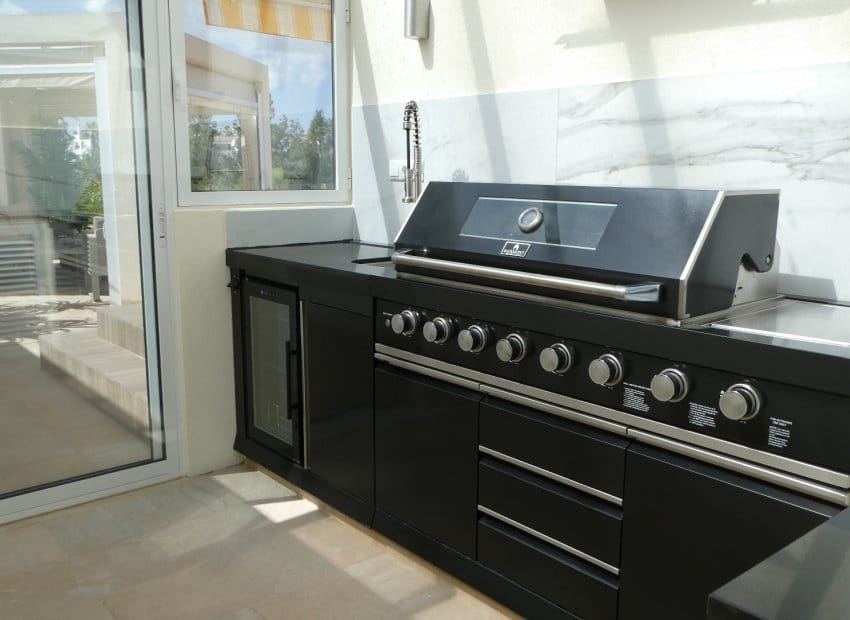 4 bedroom Villa for sale in Orihuela Costa with pool garage - € 660,000 (Ref: 9372400)