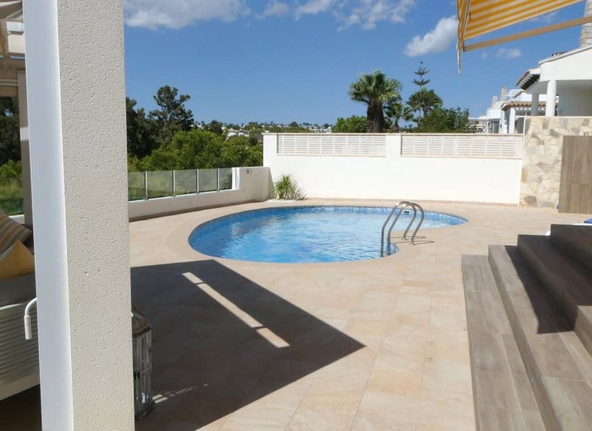 4 bedroom Villa for sale in Orihuela Costa with pool garage - € 660,000 (Ref: 9372400)