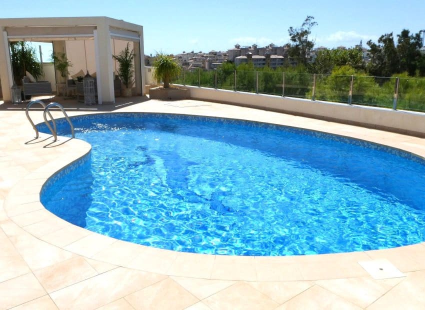 4 bedroom Villa for sale in Orihuela Costa with pool garage - € 660,000 (Ref: 9372400)