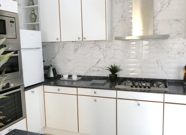 4 bedroom Villa for sale in La Zenia, Orihuela with pool garage - € 660,000 (Ref: 9372400)