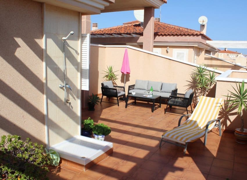 2 sypialnia Penthouse na sprzedaż w Playa Flamenca z basenem garażem - 227 000 € (Ref: 9372401)