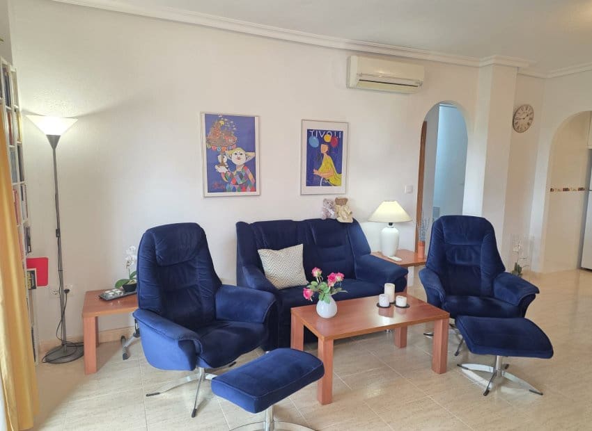 2 bedroom Apartment for sale in Playa Flamenca with pool garage - € 225,000 (Ref: 9372401)
