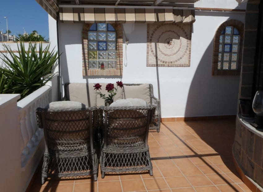 4 Zimmer Villa zu verkaufen in Los Dolses mit Pool Garage - 395.000 € (Ref: 9372402)