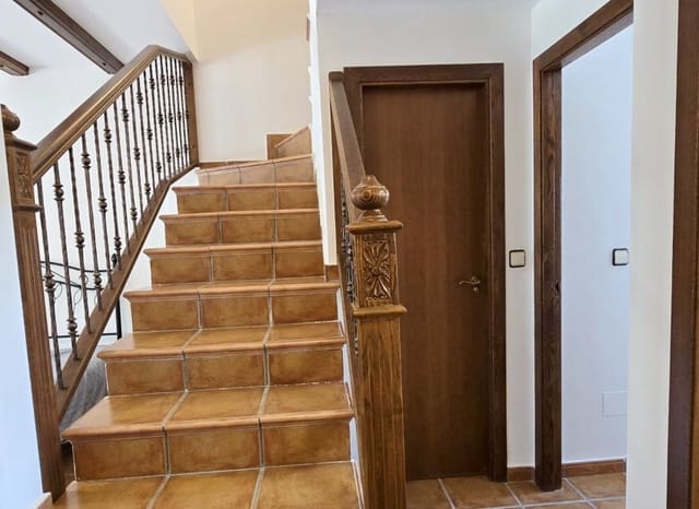 3 bedroom Villa for sale in Algorfa with pool garage - € 220,000 (Ref: 9372404)