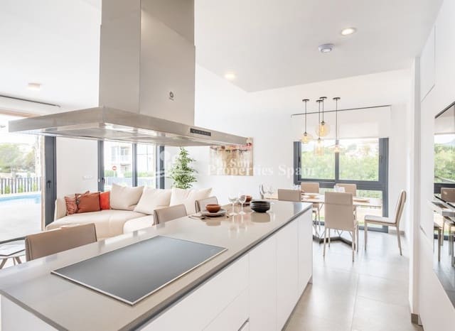 3 soveværelse Villa til salg i Cala Ratjada, Capdepera med swimmingpool garage - € 970.000 (Ref: 9372406)