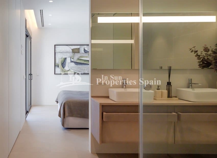 3 bedroom Villa for sale in Las Colinas Golf with pool garage - € 1,165,000 (Ref: 9372408)