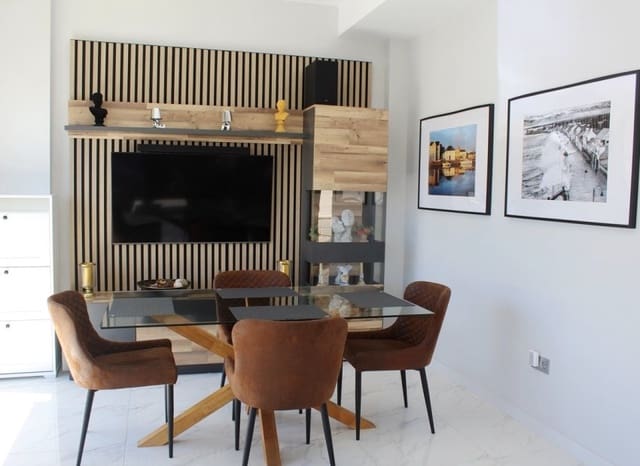 4 sypialnia Willa na sprzedaż w La Zenia, Orihuela z basenem garażem - 449 950 € (Ref: 9372410)