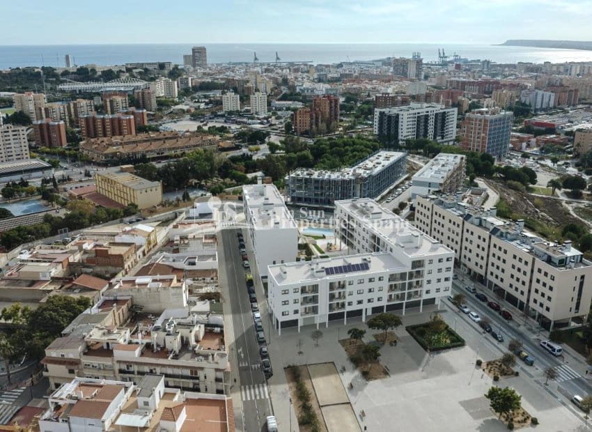 2 quarto Apartamento para venda em Alicante cidade com piscina garagem - 225 500 € (Ref: 9372412)