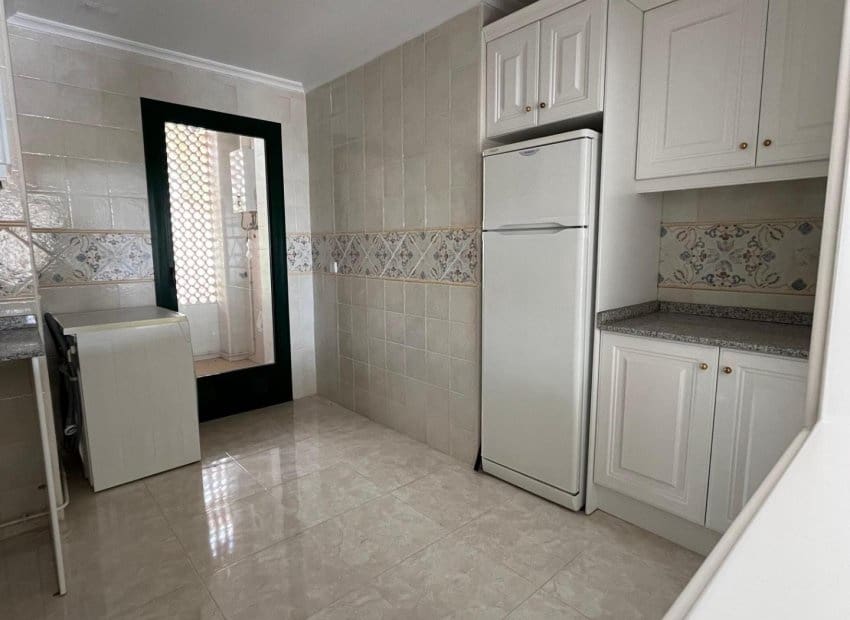 2 Zimmer Apartment zu verkaufen in Campoamor mit Pool Garage - 238.000 € (Ref: 9372421)