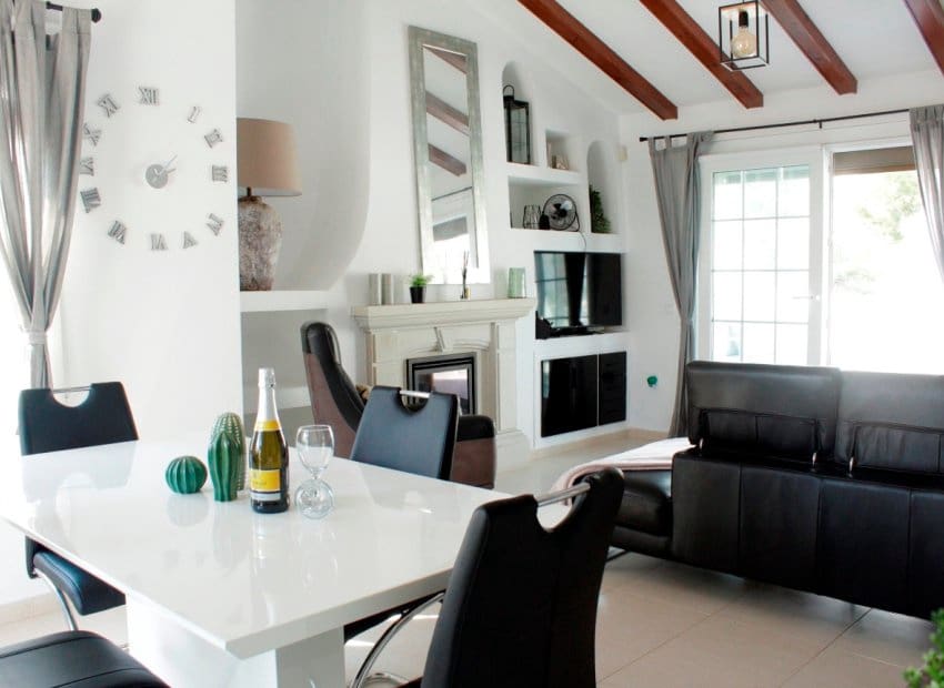 3 quarto Moradia para venda em Villamartin com piscina garagem - 329 990 € (Ref: 9372424)