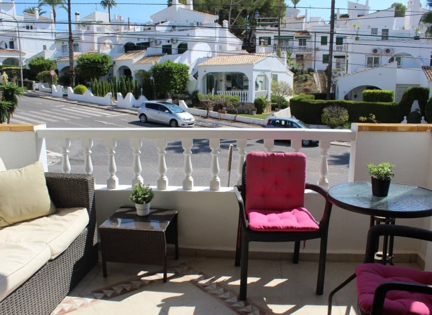 3 quarto Moradia para venda em Villamartin com piscina garagem - 329 990 € (Ref: 9372424)