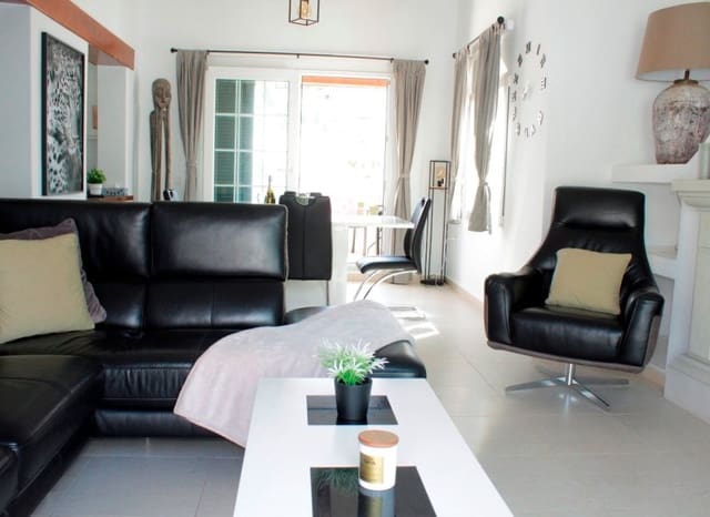 3 quarto Moradia para venda em Villamartin, Orihuela com piscina garagem - 329 990 € (Ref: 9372424)