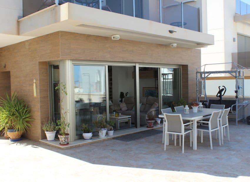 3 Zimmer Villa zu verkaufen in San Miguel de Salinas mit Pool Garage - 429.000 € (Ref: 9372435)