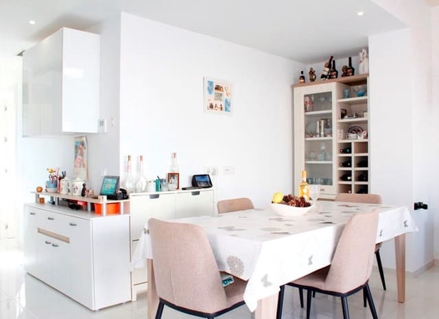 3 Zimmer Villa zu verkaufen in San Miguel de Salinas mit Pool Garage - 429.000 € (Ref: 9372435)