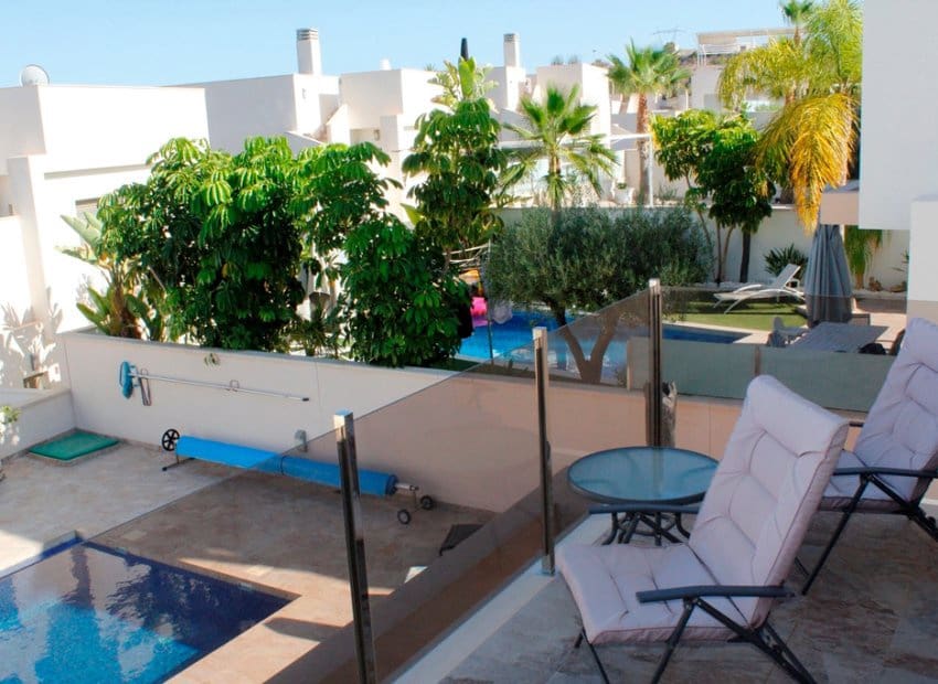 3 Zimmer Villa zu verkaufen in San Miguel de Salinas mit Pool Garage - 429.000 € (Ref: 9372435)